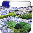 thumbnail image 1 of Aisladores De Bebidas Hydrangea Ultra Para Latas Delgadas 8730Muk, 1 of 1