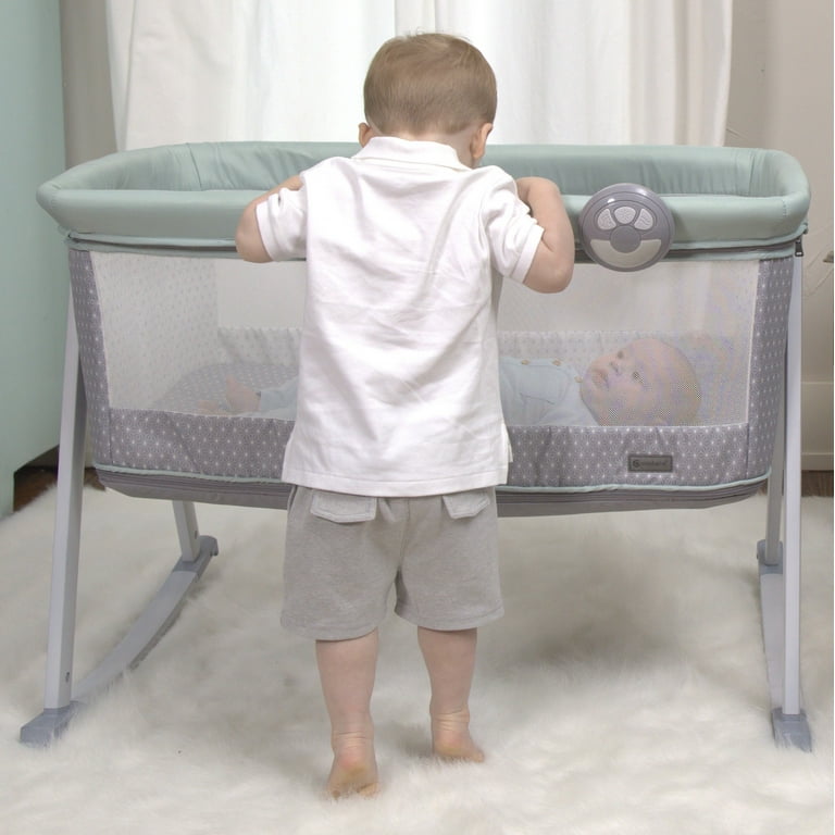 Monbebe Whisper 3 in 1 Rocking Baby Bassinet and Play Yard