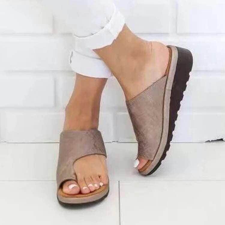 walmart womens sandals in store