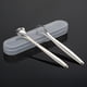 thumbnail image 2 of Juego de 2 Limpiadores de Lengua de Acero Inoxidable - Diseño Ergonómico para una Limpieza Profunda y Frescura Duradera, Incluye Estuche Portátil, Color Plata, 2 of 6