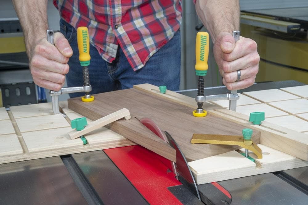 Micro Jig MATCHFIT Dovetail Clamp PRO for Wood Dovetail Tracks and Grooves