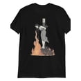 thumbnail image 1 of Camiseta de Halloween - Camiseta gótica de bruja ardiendo en la hoguera para hombre y mujer, negra y naranja, informal, de cuello redondo y manga corta para Halloween, fiestas temáticas y ropa informa, 1 of 6