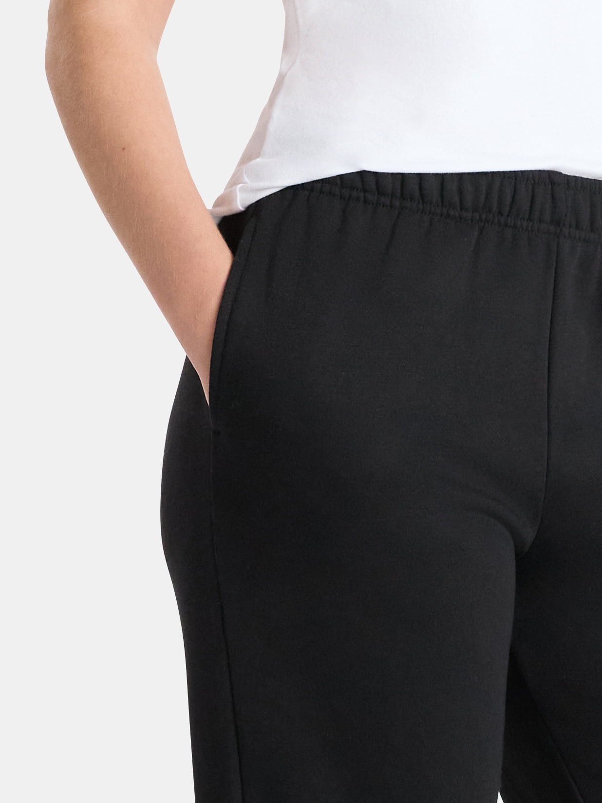 No Boundaries Soft Fleece Joggers, 29'' Inseam, Women's XXS-4X
