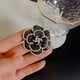 thumbnail image 3 of Broche de flores Bling Bling elegante decorativo negro para abrigo traje, 3 of 10