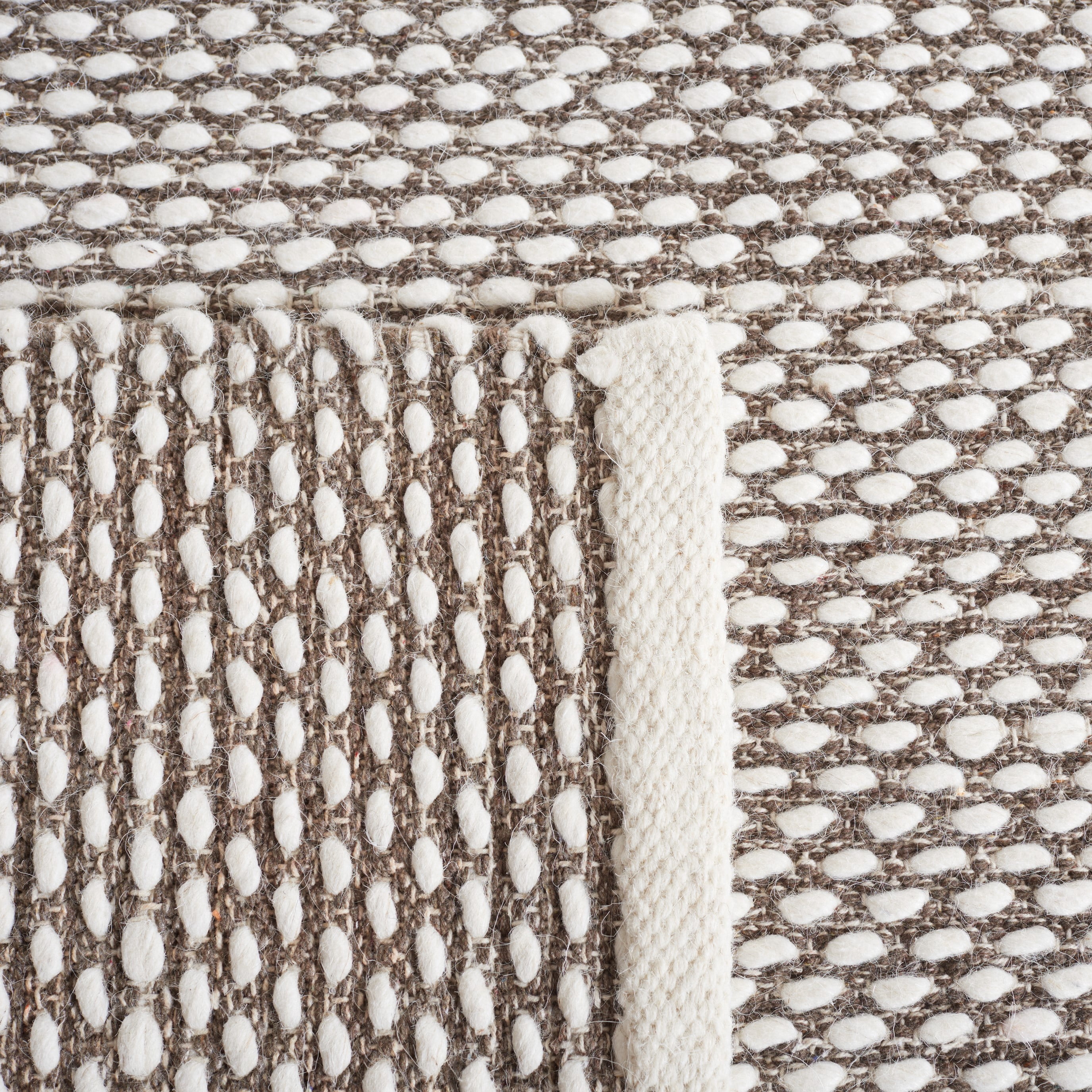 SAFAVIEH Vermont York Solid Area Rug, Brown, 6' x 9'