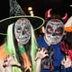 thumbnail image 3 of 2PC Día Muertos s completas de vacaciones Cosplay Moda Clásica de broma anónima Disfraz para fiestas de adultos Macarena cubierta de la cara de la fiesta, 3 of 8