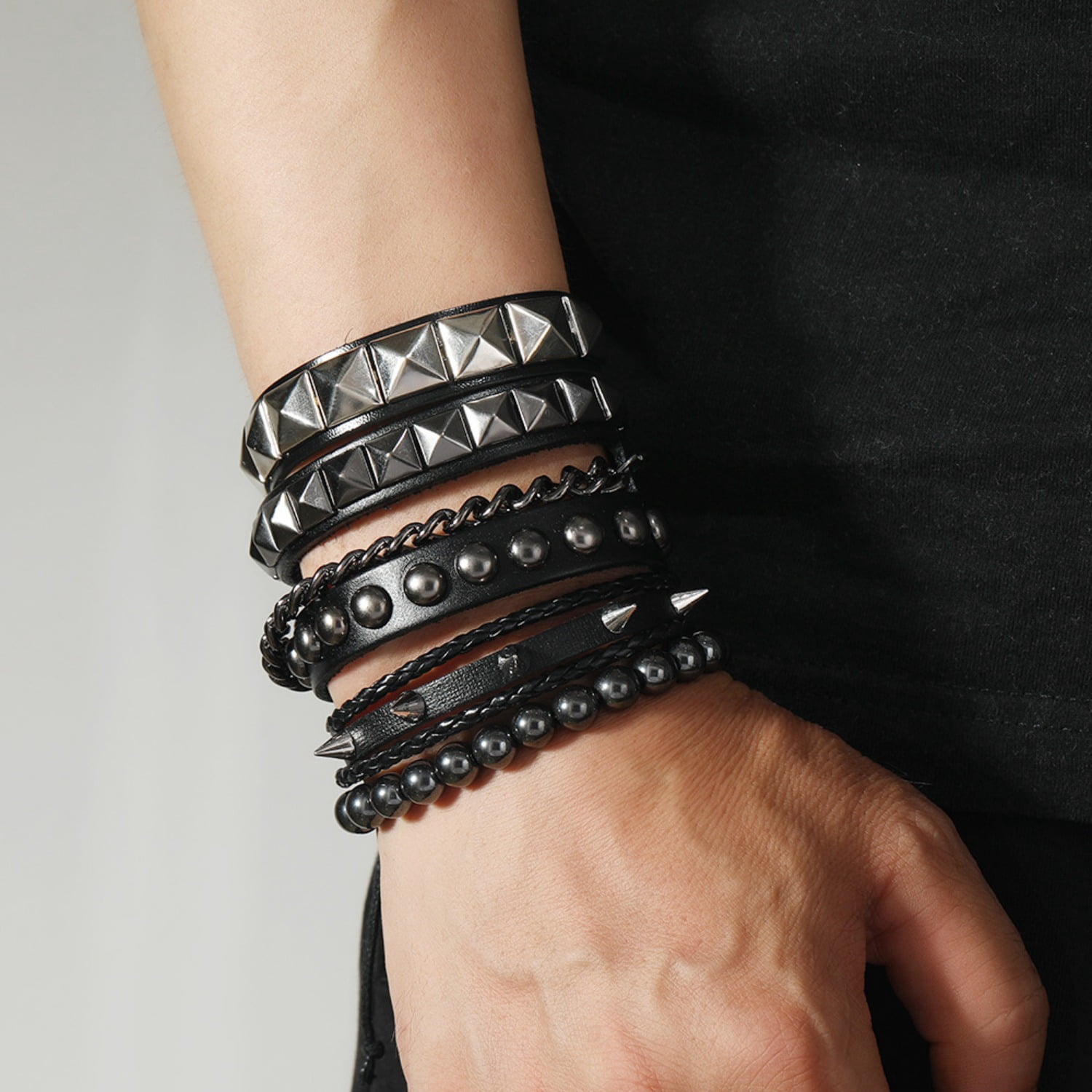 4 Pcs Punk Rock Leather Studded Bracelets for Men Women 80s Gothic 