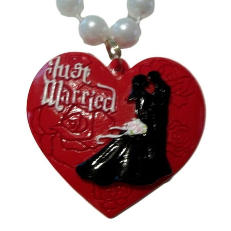 Just Married Red Heart Honeymoon Newlywed Mardi Gras Necklace Beads Bead