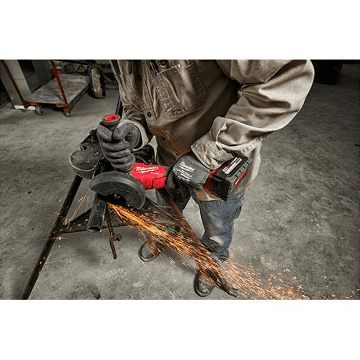 Milwaukee Tool M18 FUEL 4-1/2" / 5" Braking Grinder w/ ONE-KEY Paddle Switch, No Lock