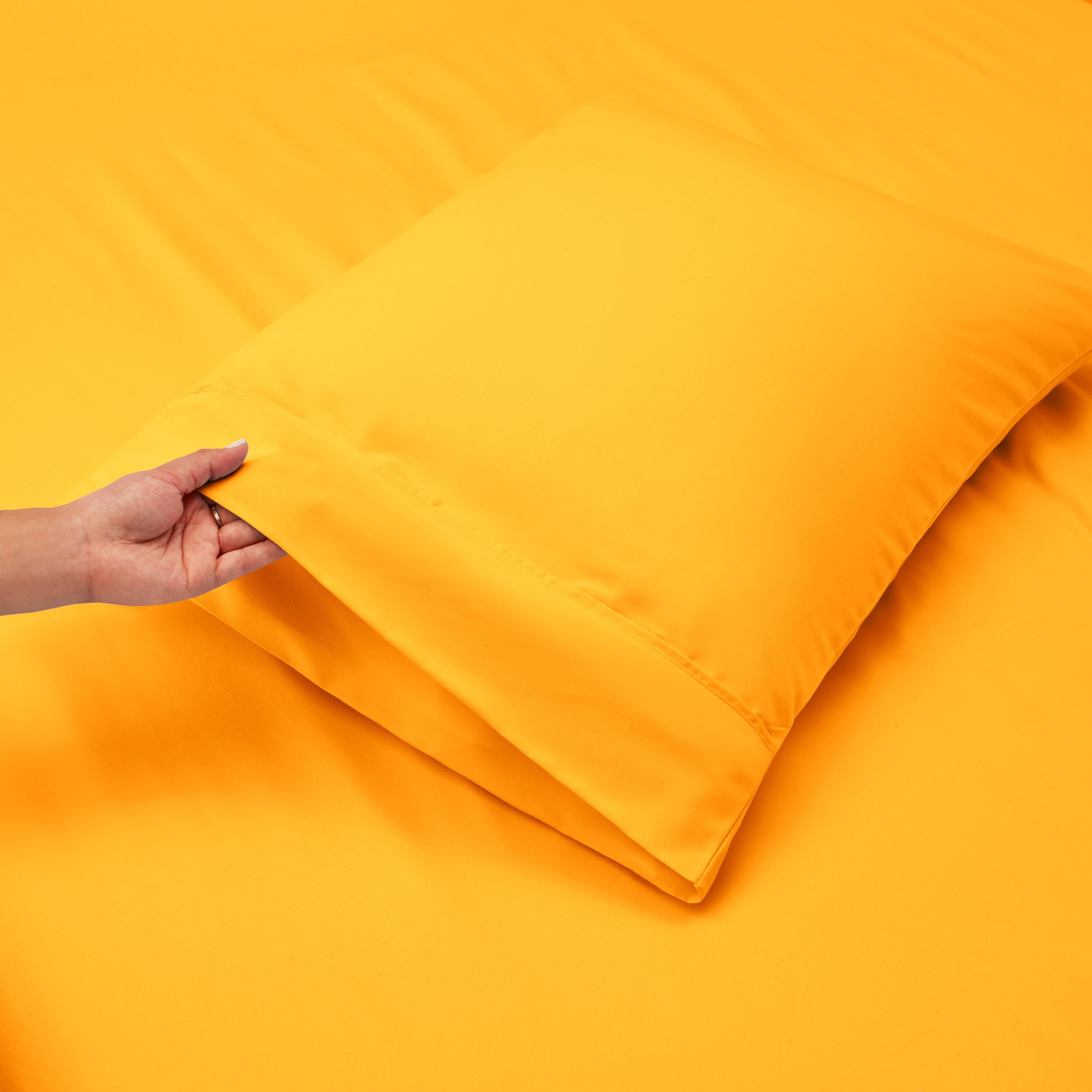 LammaLoe Extra Deep Pocket King Sheets Set, 4 Piece, Fits 18"-24" Mattress, Breathable & Extra Soft Bed Sheets, Yellow