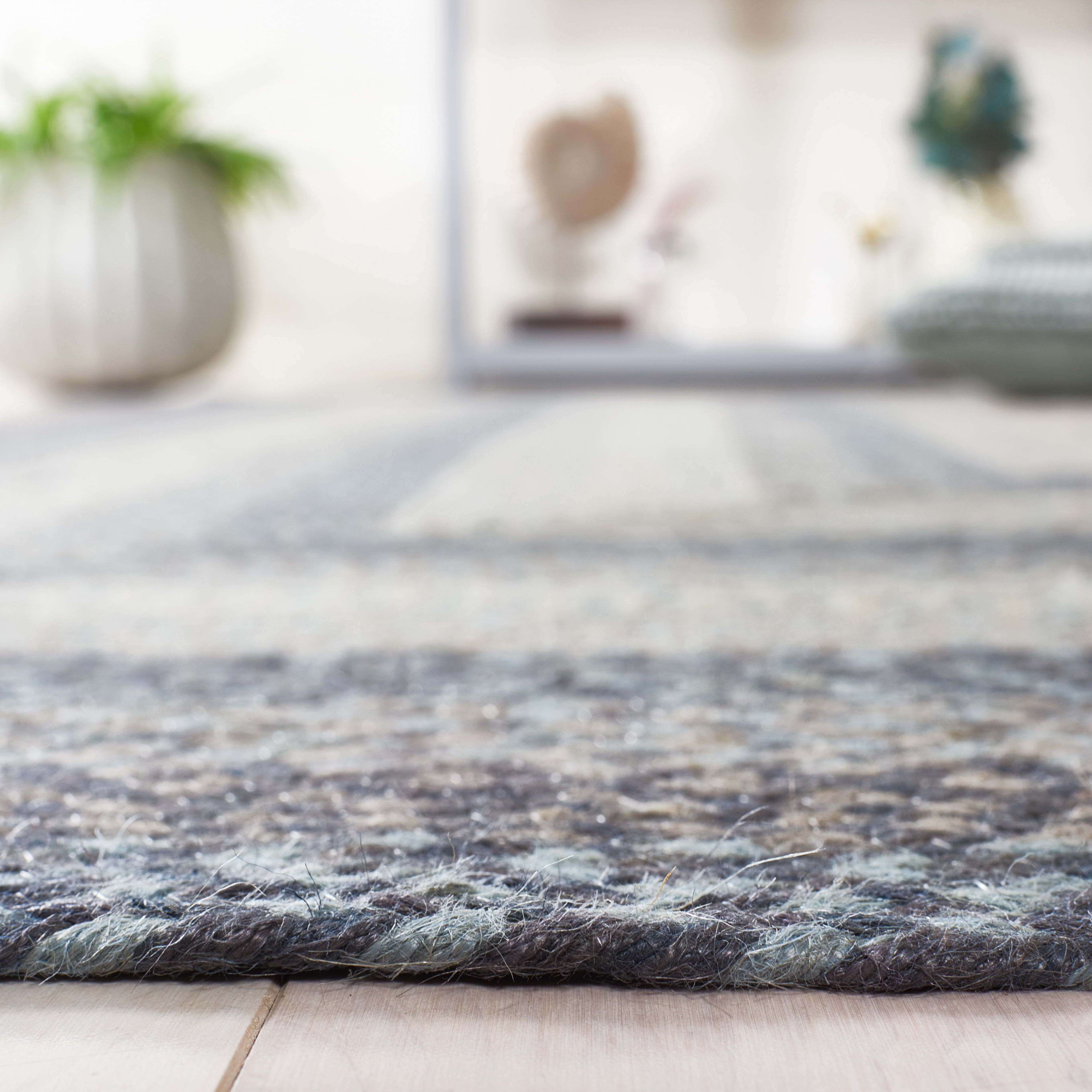 SAFAVIEH Braided Dorinda Bordered Reversible Area Rug, Gray/Blue, 6' x 6' Square