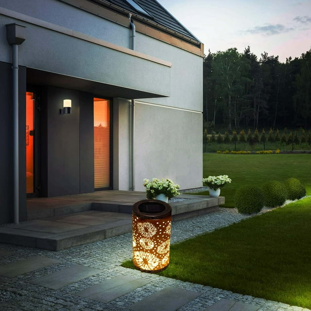 XYAIYT Solar Lanterns Outdoor Hanging Lantern Lights Fall Decorations Holiday Decorations Metal LED Decor Lights Waterproof Solar Powered Garden Light for Patio and Porch Bronze