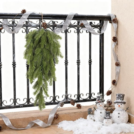 Leojiow Wreath For Home Elegant Faux Floral Arrangement With Lifelike Greenery And For Year Round Display On Doors Walls And 76.2Cm Green