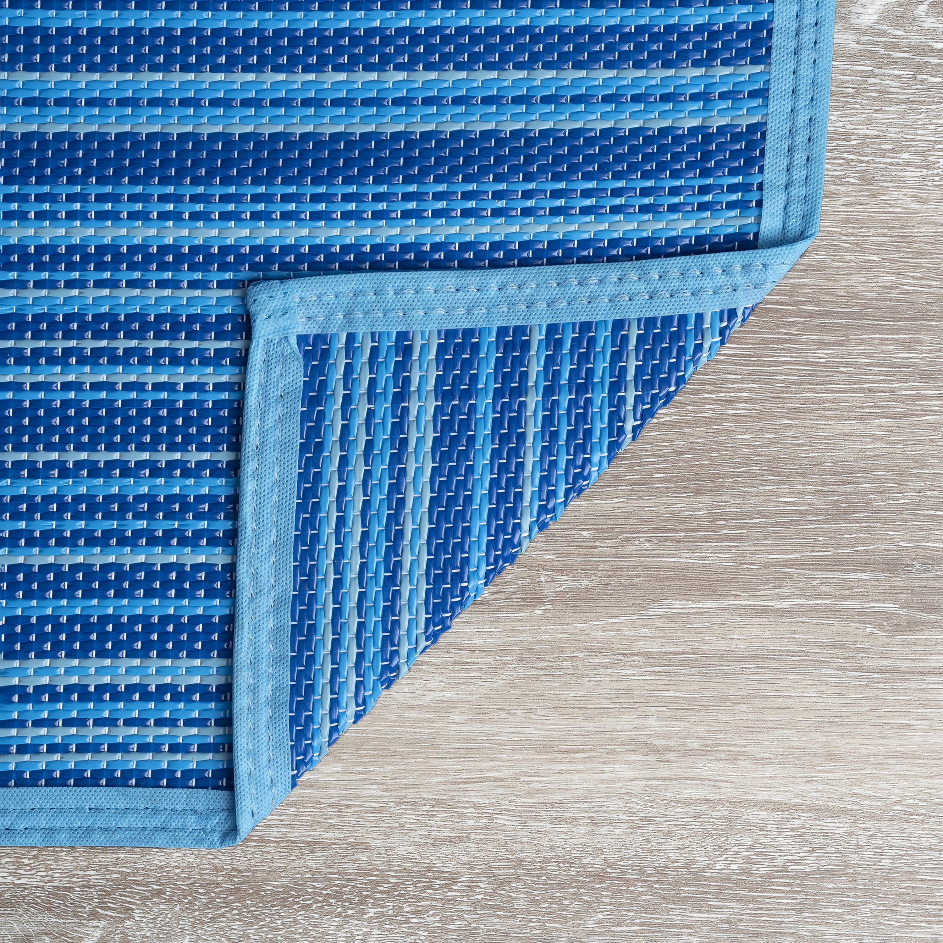 Luna Contemporary Stripe Blue and Aqua Polypropylene Reversible Plastic Straw Outdoor Area Rug, 4' x 5'11'' Rectangle