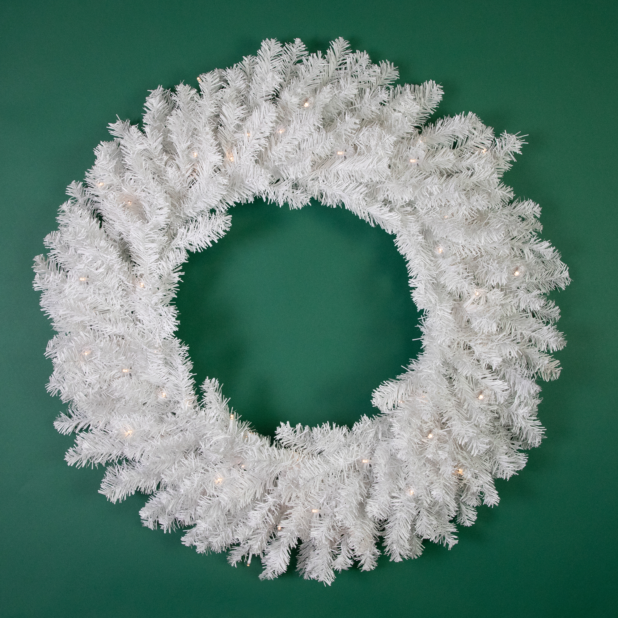 Pre-Lit LED White Canadian Pine Artificial Christmas Wreath 30-Inch Clear Lights