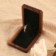 thumbnail image 5 of Caja de anillo giratoria de madera hecha a mano, caja de anillo de propuesta portátil, soporte de anillo, caja de anillo de madera, anillo en forma de corazón, 5 of 5