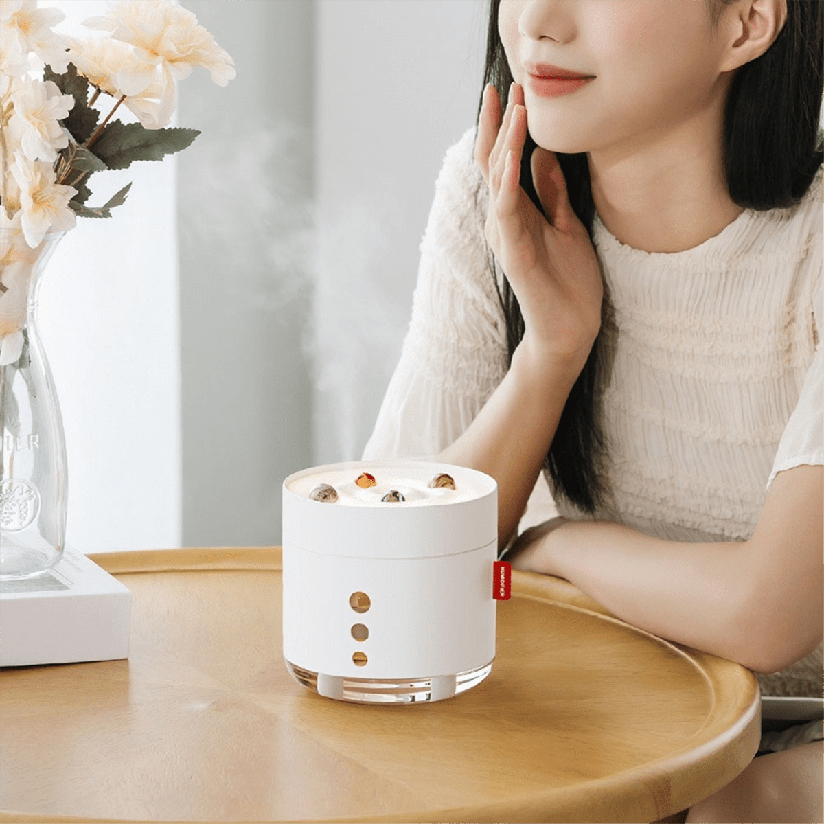 Small Humidifiers 800ml Desk Humidifiers Quiet Operation Night Light Function Two Modes for Bedroom Babies Room Office B