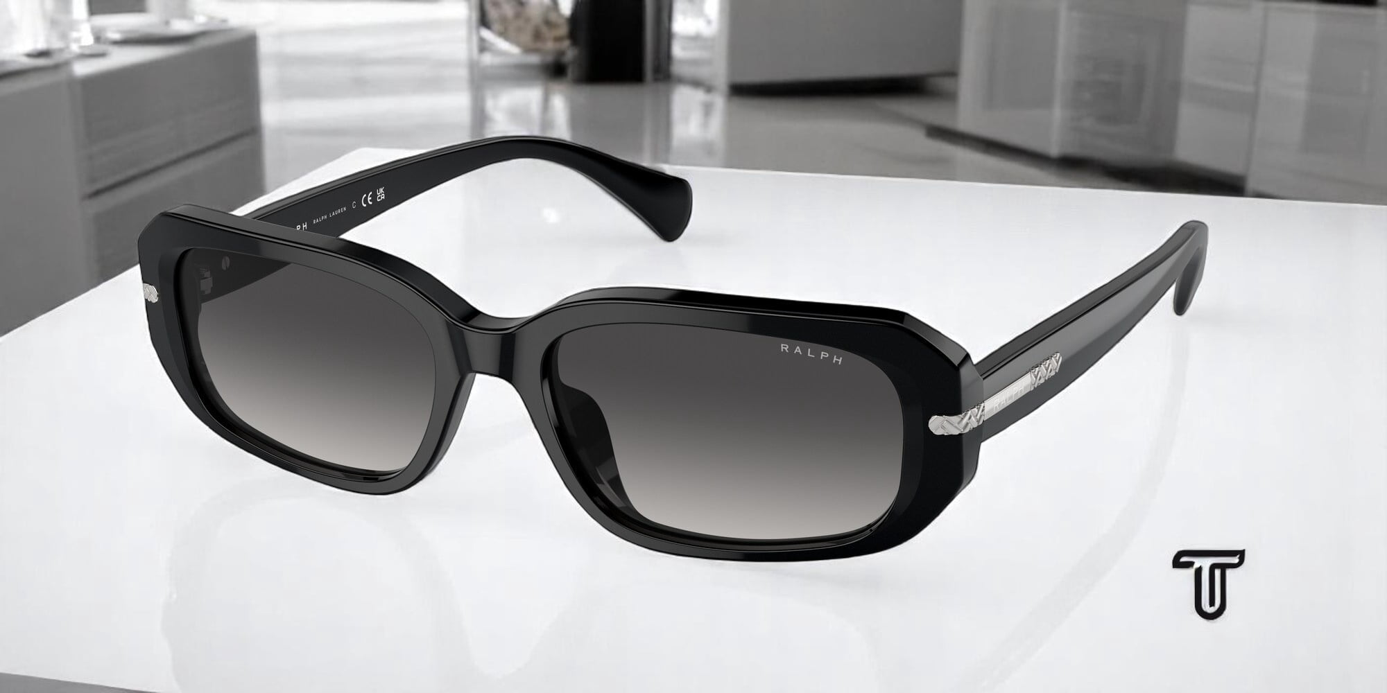 Ralph Lauren RL 8231U 500187 Black Plastic Square Sunglasses Grey Lens Lauren Ralph Lauren Gray Square Sunglasses for Men for sale  main image 2