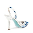 thumbnail image 2 of Zapatos de Tacón con Parche para Mujer Betsey Johnson, Azul Floral, Talla 10, 2 of 3
