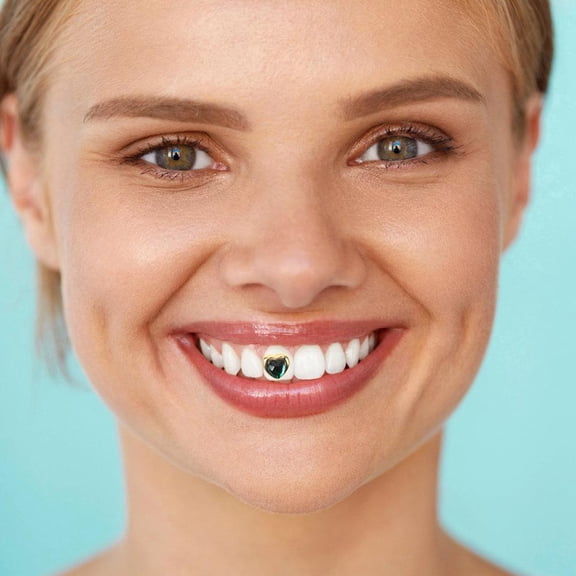 OUNONA 2-Pack Metal Teeth Grills in Green - Stylish Decorative Jewelry for Daily Wear and Costume Accessories