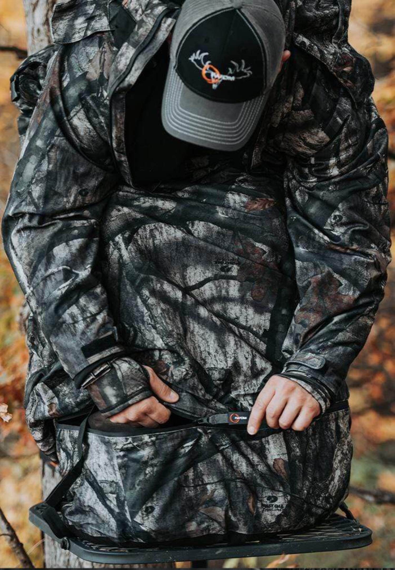 IWOM XT Insulated Hunting Suit