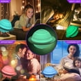thumbnail image 4 of Luz nocturna LED Saturn Line 3D Moonlight de 16 colores, regulable, con soporte de madera y red para colgar, control remoto y táctil, 15 cm, recargable, 4 of 5