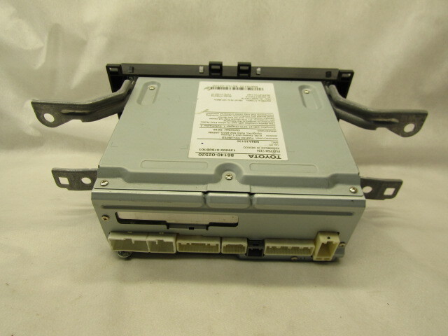 Pre-Owned 2017-2019 Toyota Corolla AM FM CD Radio Receiver OEM LKQ - Verify Specific Vehicle Fitment In Description - (Good)