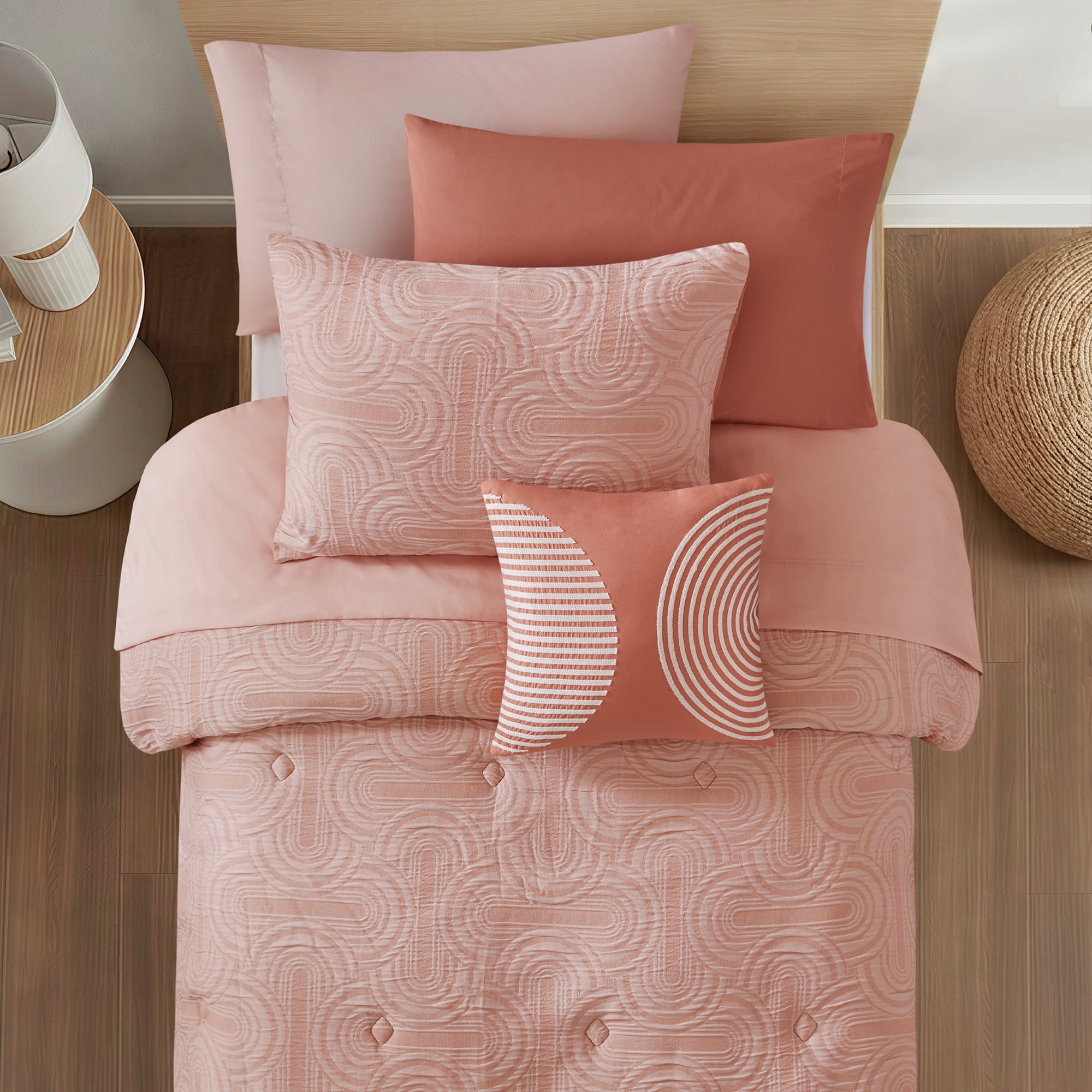 Mainstays 8-Piece Reversible Bed-in-a-Bag Comforter Set with Sheets, Twin/Twin-XL, Pink Arch