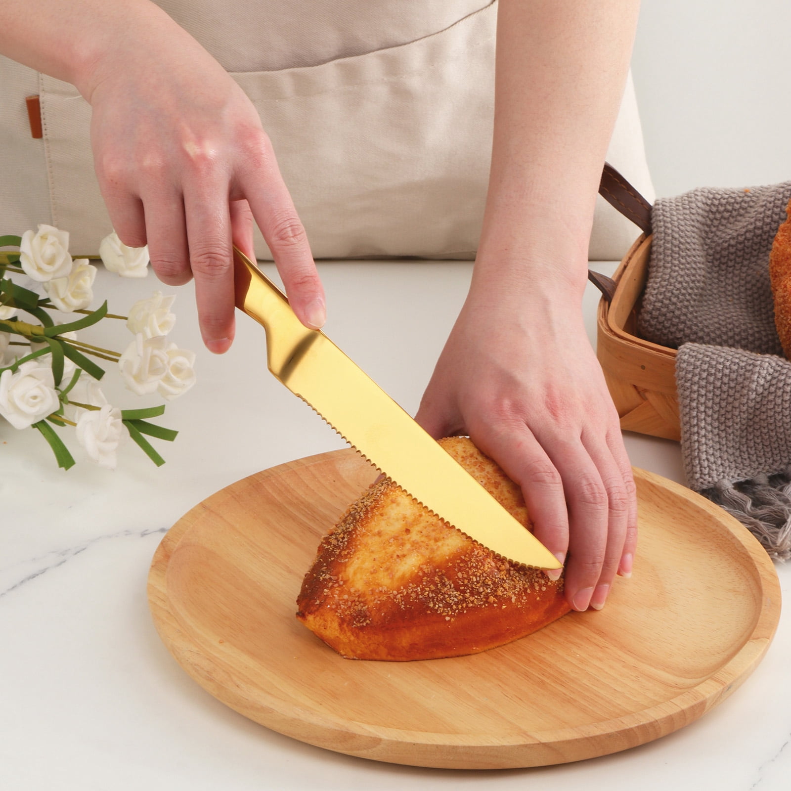 Buyer Star Gold Steak Knives Set of 6, Stainless Steel Serrated Kitchen Knife Set, Heavy Duty Dinner Knives for Cutting Meat, Beef, 8.6 Inch, Dishwasher Safe