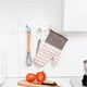 thumbnail image 4 of Cateissary Ganchos Nube Colgante sin costuras Decoración autoadhesiva multiusos Sin perforación Organizador de suministros de cocina para baño Almacenamiento y organización del hogar, 4 of 6