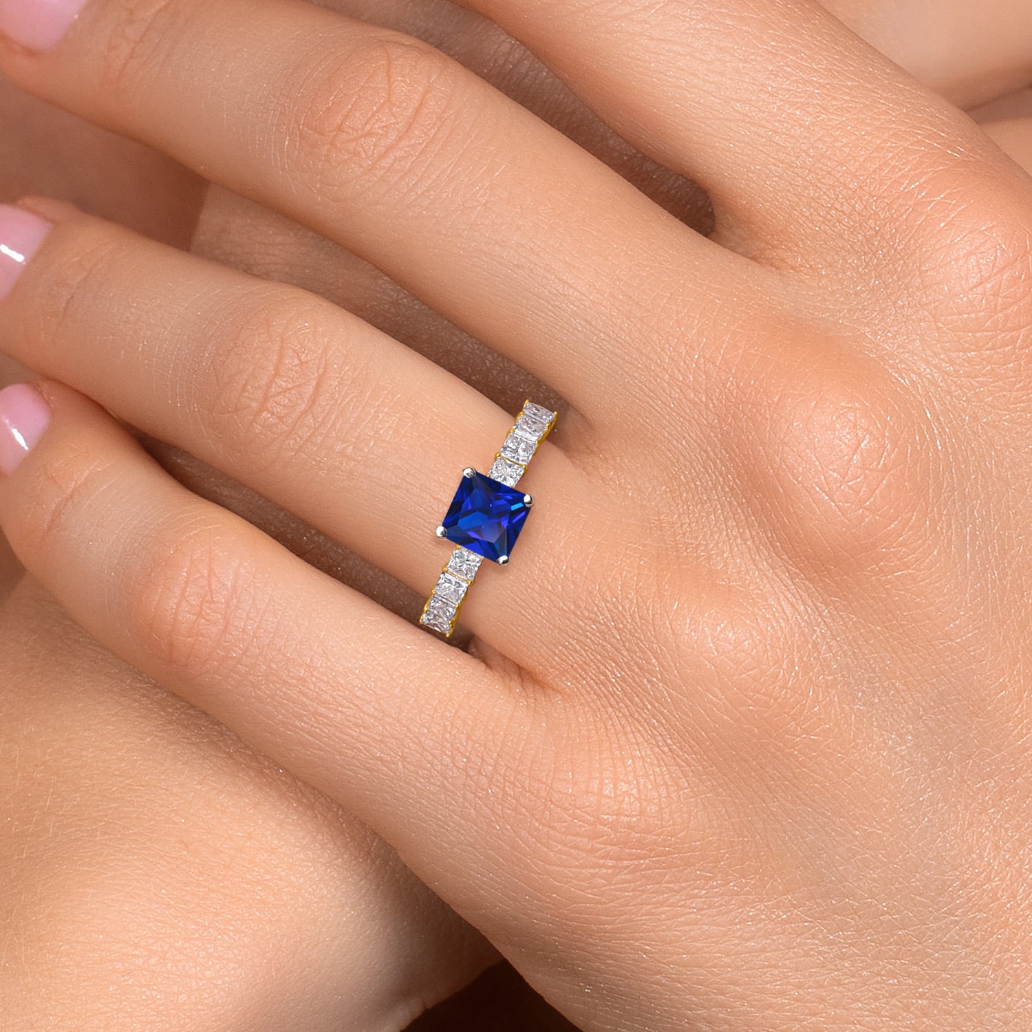 Gem Stone King 14K White And Yellow Gold Blue Created Sapphire and Lab Grown Diamond Engagement Ring for Women | 2.36 Cttw | Princess 6MM | Gemstone September Birthstone | Size 9