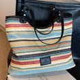 thumbnail image 4 of Bolso de playa de paja a rayas de colores bolso de mano de PU bolso de viaje para mujer (negro), 4 of 9