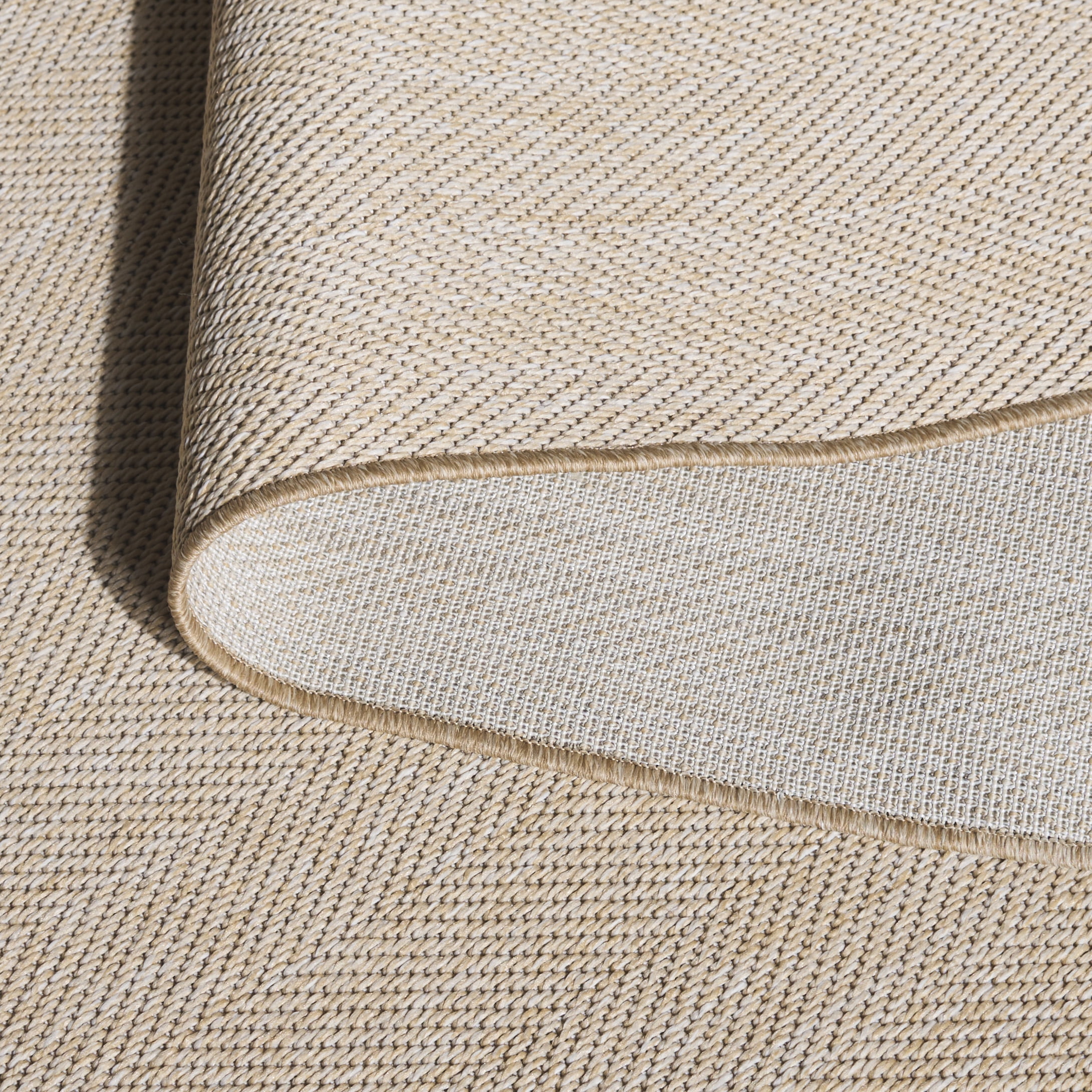 SAFAVIEH Sisal Performance Tendrils Solid Indoor/Outdoor Area Rug, Beige, 6'7" x 6'7" Round