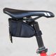 thumbnail image 2 of Accesorios para bicicletas Bolsa de sillín de bicicleta de 1 l resistente a la lluvia para tija de sillín de bicicleta de montaña o de carretera bolsa de almacenamiento trasera Hugtrwg Para estrenar, 2 of 6