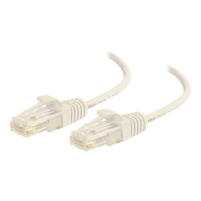 C2G 5ft Cat6 Ethernet Cable CAT 6 - Slim - Snagless Unshielded (UTP) - White - Câble de Réparation - RJ-45 (m) à RJ-45 (m) - 5 Pieds - UTP - - Moulé, Sans Accroc - Blanc
