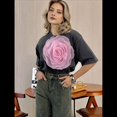 thumbnail image 4 of Camiseta de Flores 3D para Mujer, Corta, Cuello Redondo, Verano Gris L, 4 of 7