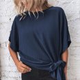 thumbnail image 2 of Camisa de manga corta para mujer, cuello redondo, dobladillo con nudo, Color puro, corte holgado, Top informal para mujer para citas, compras diarias, 2 of 6