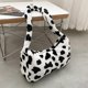 thumbnail image 2 of Mini bolsos de hombro con estampado de vaca para mujer, bandoleras de felpa de invierno para mujer, 2 of 5
