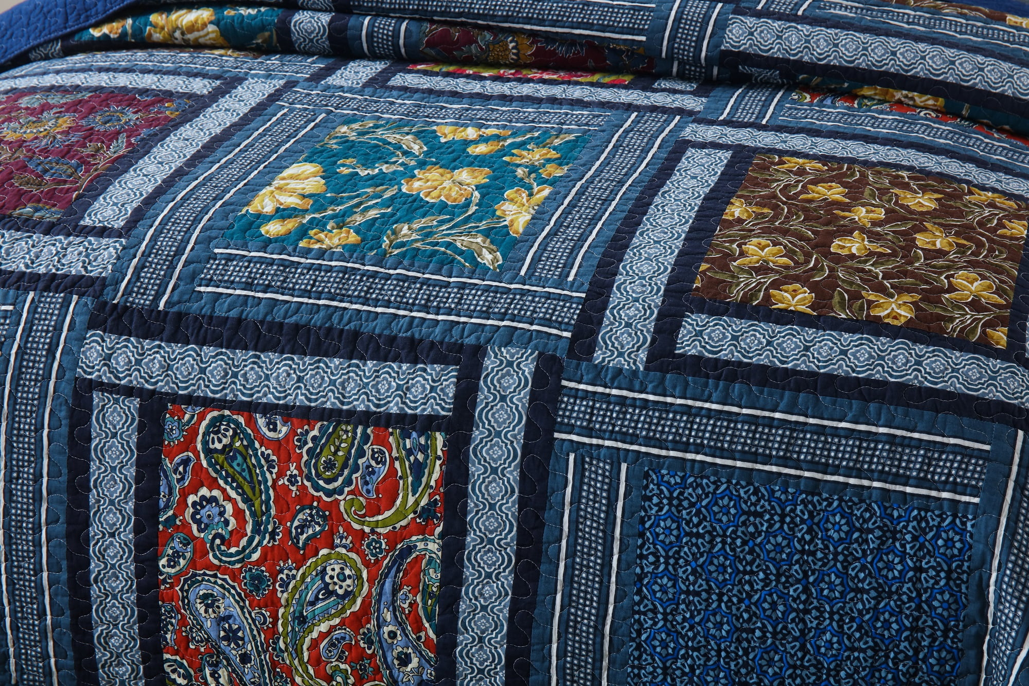 NEWLAKE 3-Piece Floral Cotton Patchwork Quilt Set Decor Quilt Set with Pillow Shams (King, Blue)