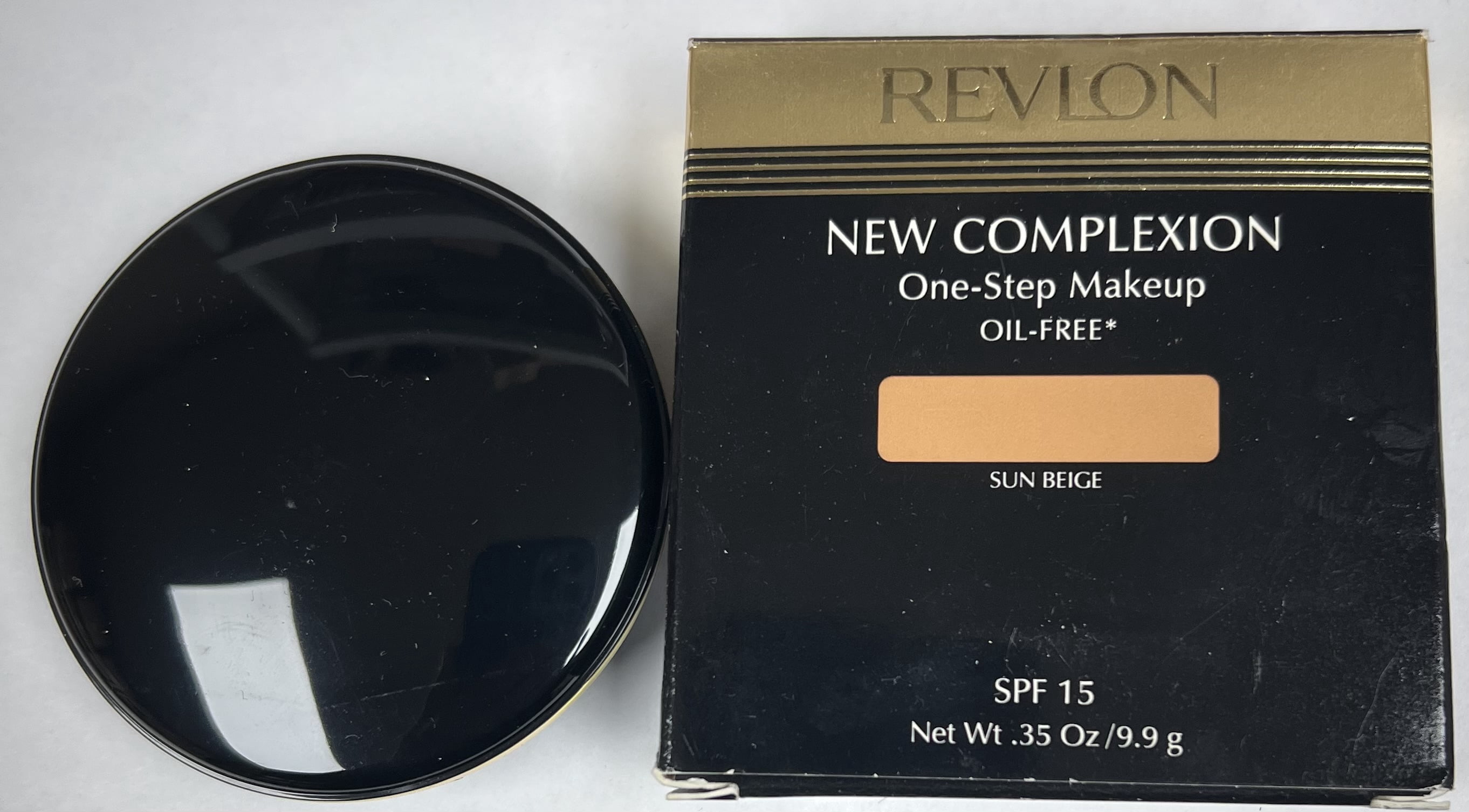 Revlon One Step Oil Free Compact Makeup  SUN BEIGE  0.35 oz SPF 15