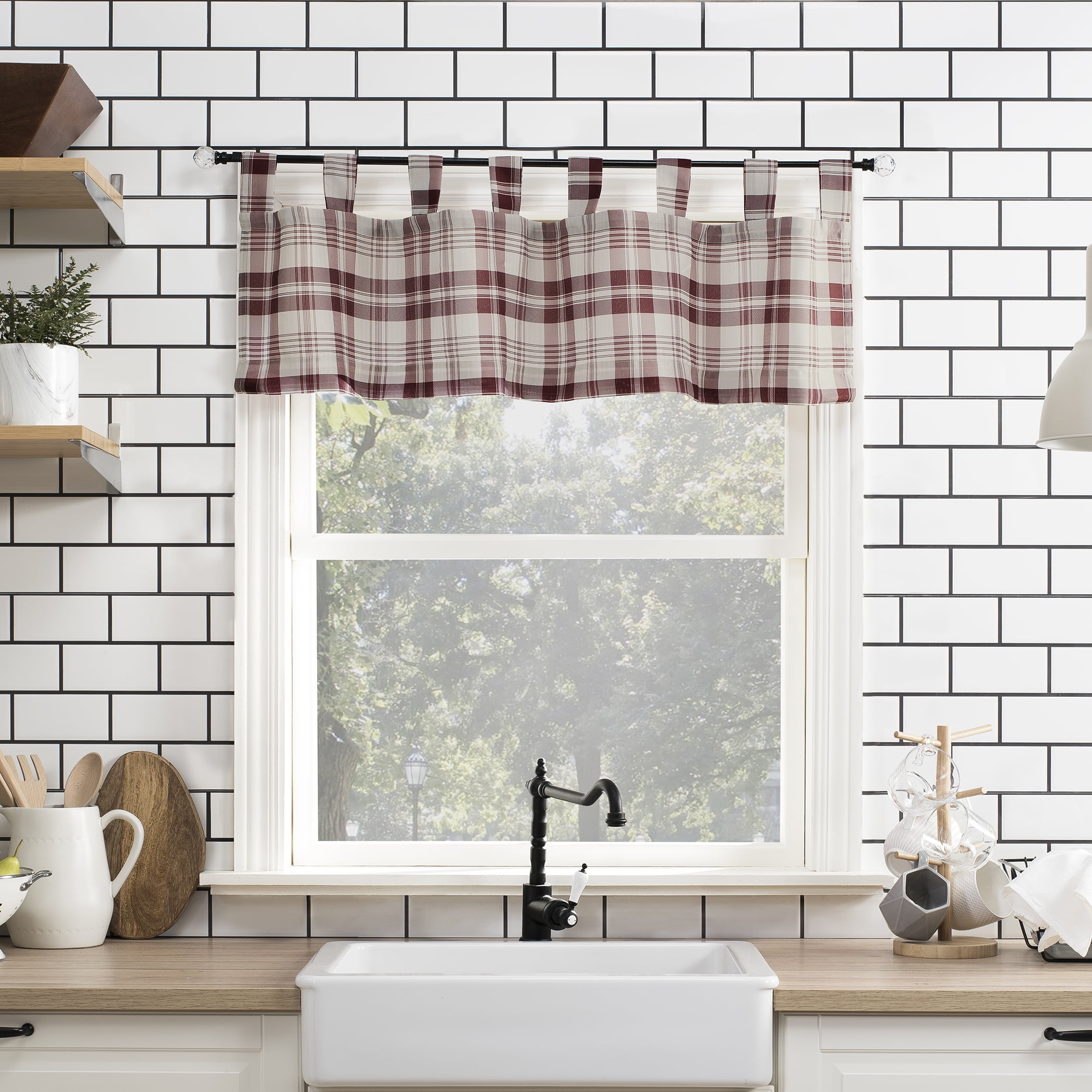 No. 918 Blair Farmhouse Plaid SemiSheer Tab Top Kitchen Curtain
