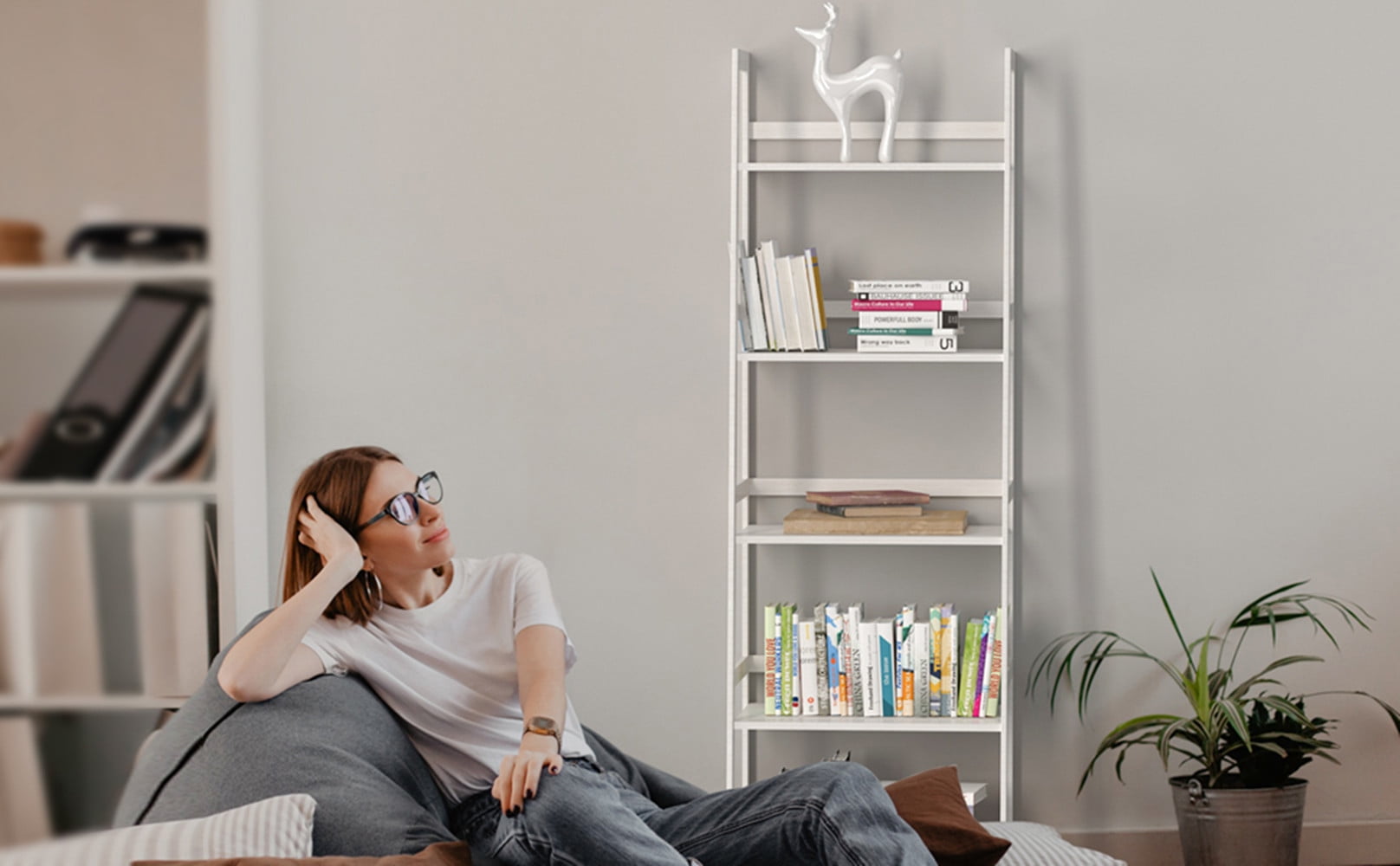 Private Jungle 5-Tier Bookshelf Modern Bookcase, 5 Shelf Ladder Shelf Book Storage Shelf Organizer for Living Room, Home Office (White) Private Jungle 5-Tier Bookshelf Modern Bookcase, 5 Shelf Ladder Shelf Book Storage Shelf Organizer for Living Room, Home Office (White)
