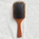 thumbnail image 1 of Peine de madera para peluquería con cojín de aire, peine para rizar el cabello, peine para el cuero cabelludo, peine de madera maciza para masajes, peine cuadrado para pan con letras, 1 of 5