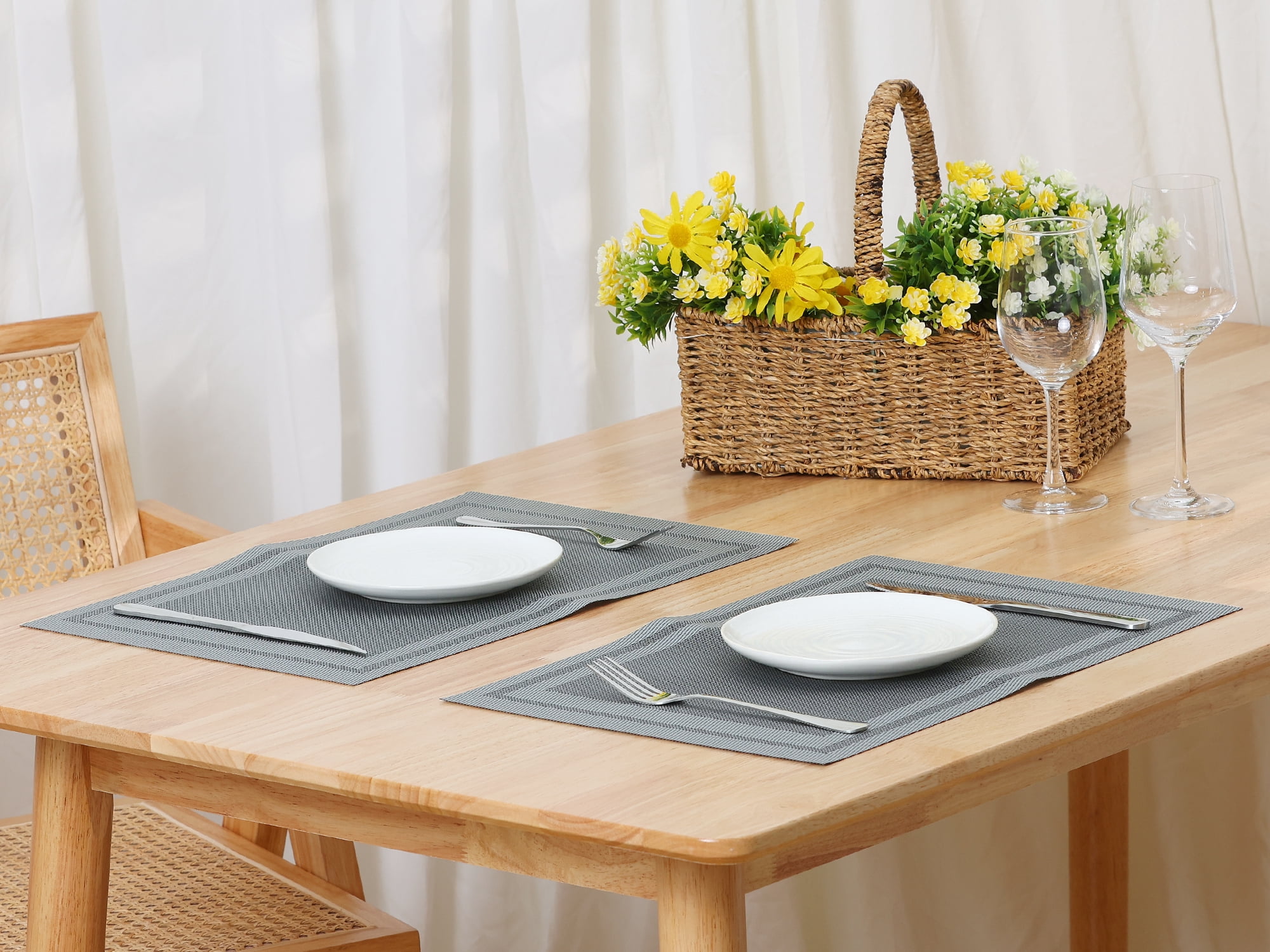 Unique Bargains Set of 6 Heat-resistant Washable Modern Polyvinyl Chloride Placemats Light Blue 18x12 Inch