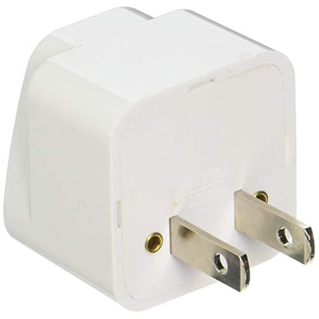 paquete de 2 adaptadores de enchufe de viaje de alimentación universal Negro, vista frontal 3/4 de un adaptador compacto con clavijas planas tipo A visibles, cuerpo rectangular con bordes redondeados y orificios de contacto, ideal para maletas y accesorios de viaje y a menudo usado para adaptar dispositivos en destinos internacionales.