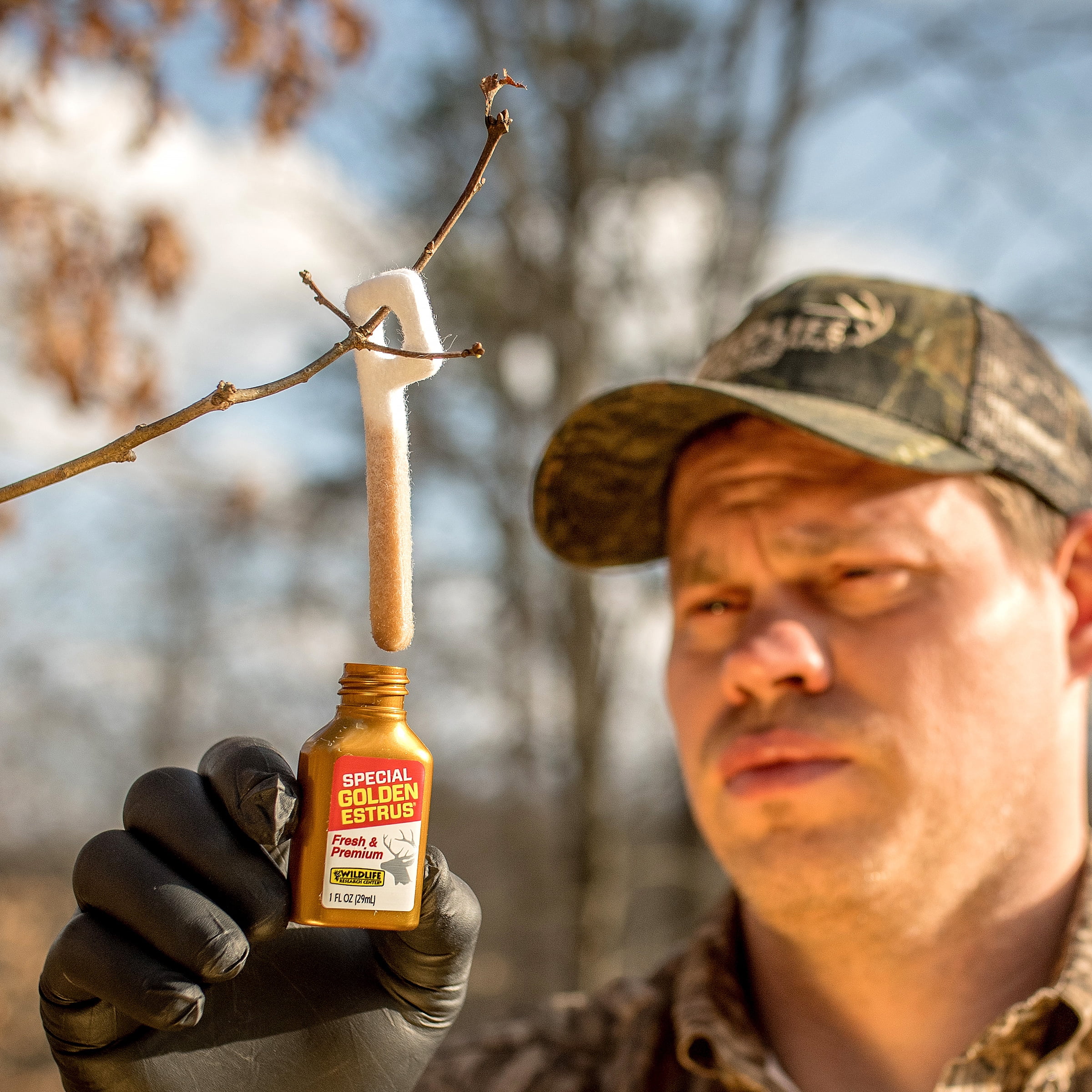 Wildlife Research Center, Special Golden Estrus, 1 fl oz Doe Estrous Hunting Scent