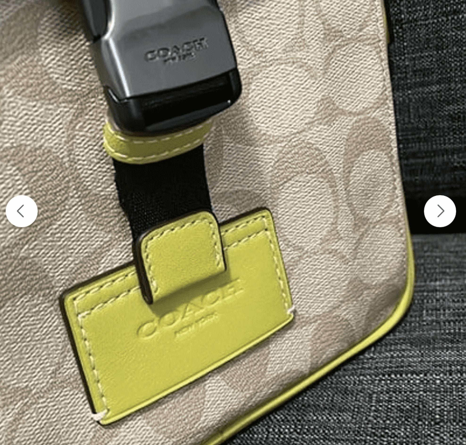 バッグ COACH Track Pack Signature Canvas Coach Track Pack In Colorblock Signature Canvas | Brixton Baker