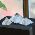 thumbnail image 1 of Decoración de pirámide de cristal blanco natural de cuatro lados para la entrada de la sala de estar del hogar Decoración Feng Shui, 1 of 4