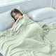 thumbnail image 1 of Manta de hielo refrescante para personas que duermen con calor - Manta de algodón para la cama y el sofá - Azul claro, 59" x 79" - Transpirable y absorbente de calor para los sudores nocturnos, 1 of 8