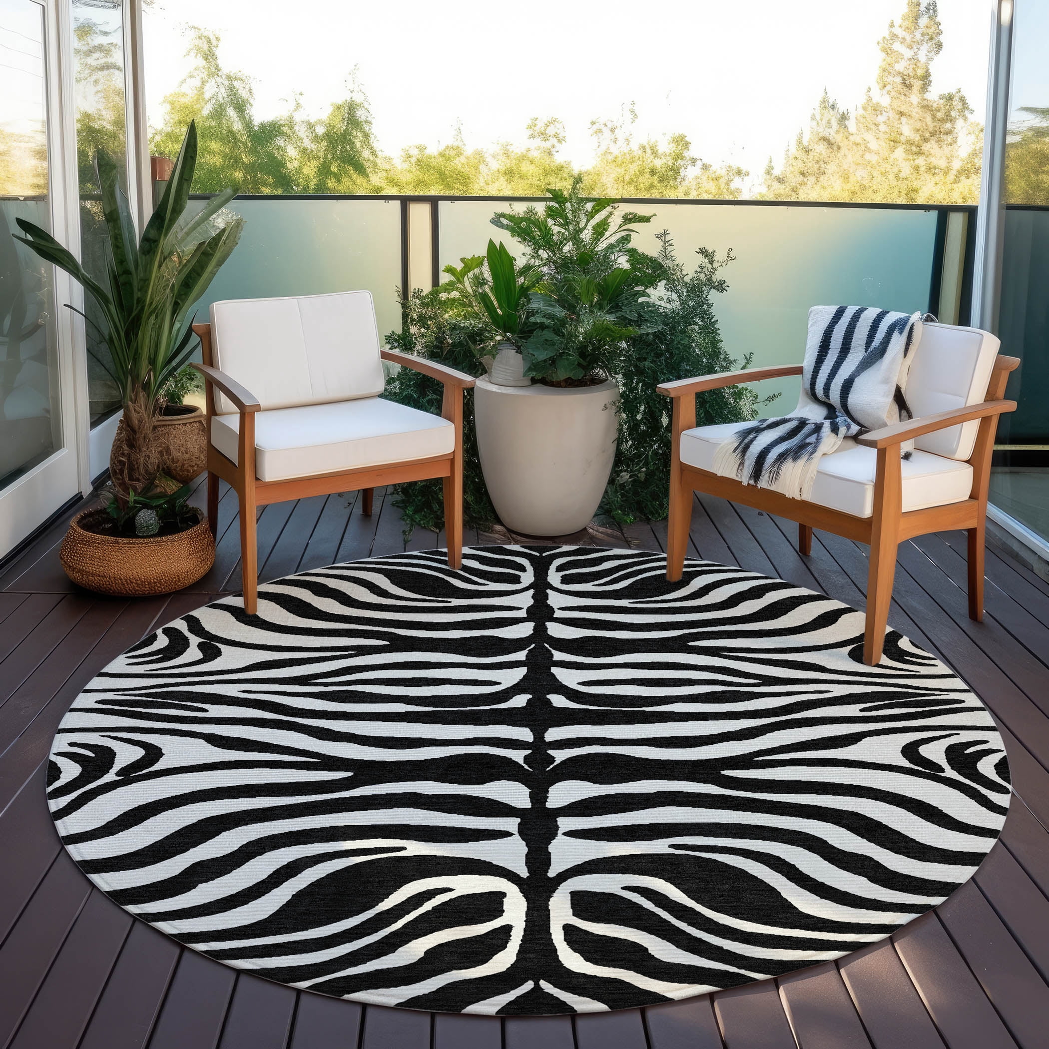 Addison Rugs Chantille Indoor/Outdoor Transitional Geometric, Abstract Black Washable Round Rug, 8' x 8'